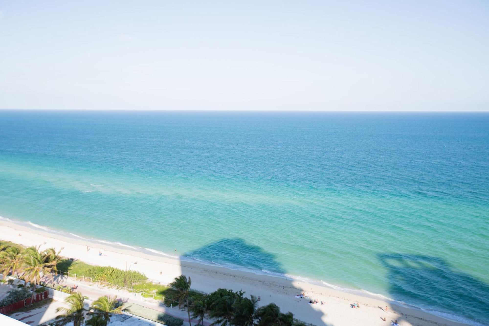 Ocean 2 Sky At Monte Carlo Miami Beach Rum bild